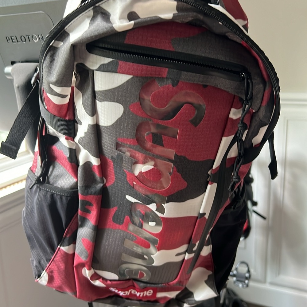 NEW Supreme Red Camo Backpack SOLD OUT Authentic Rare Box Logo (NEVER USED)